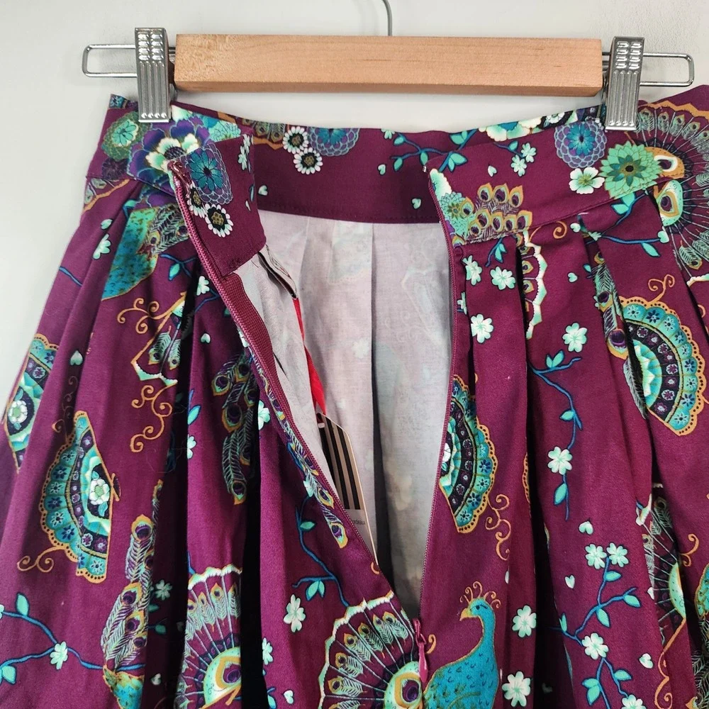 Banned Apparel Frankie Peacock Skirt Women's Small Bordeaux Purple Pleated NWT - Picture 5 of 7